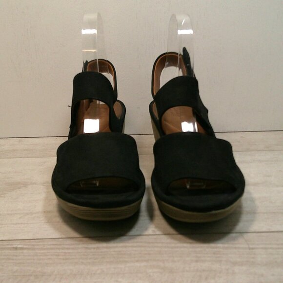 Clarks Women's Black Nubuck Clarene Allure Adjustable Ankle Strap Size 8 - Picture 2 of 10